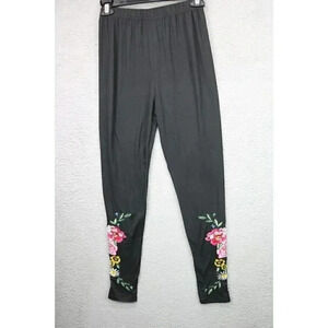 Agnes & Dora Women's Embroidered Leggings-Size Small/Medium-New w/Tags